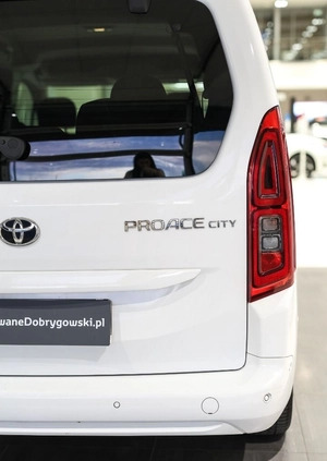 Toyota Proace City Verso cena 115850 przebieg: 110927, rok produkcji 2021 z Kcynia małe 596